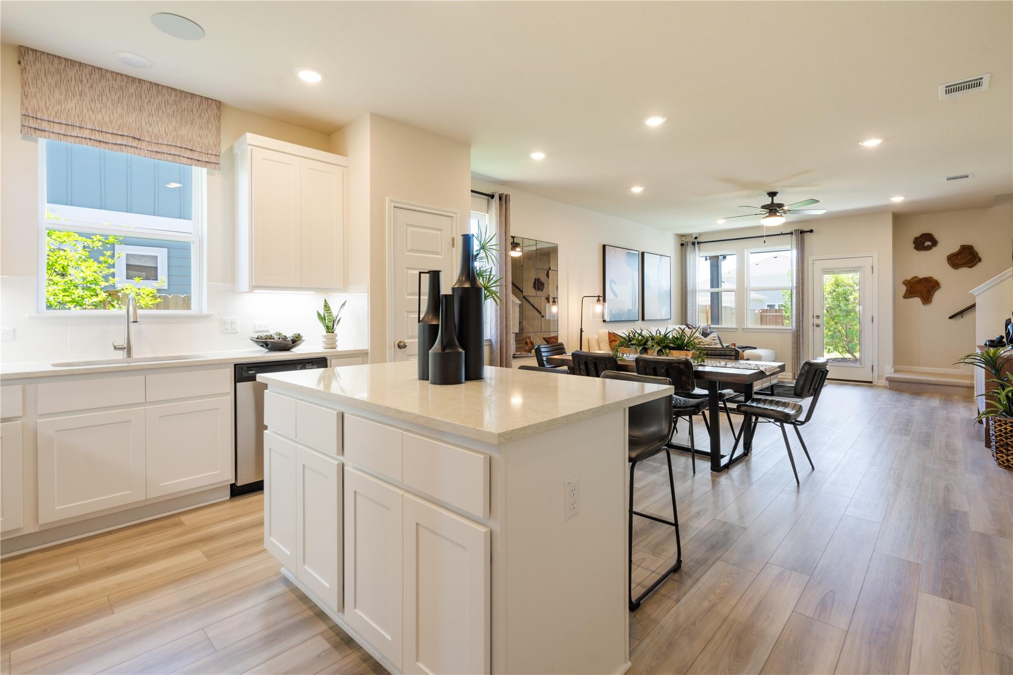 2428 Ekvall DR — photo 5