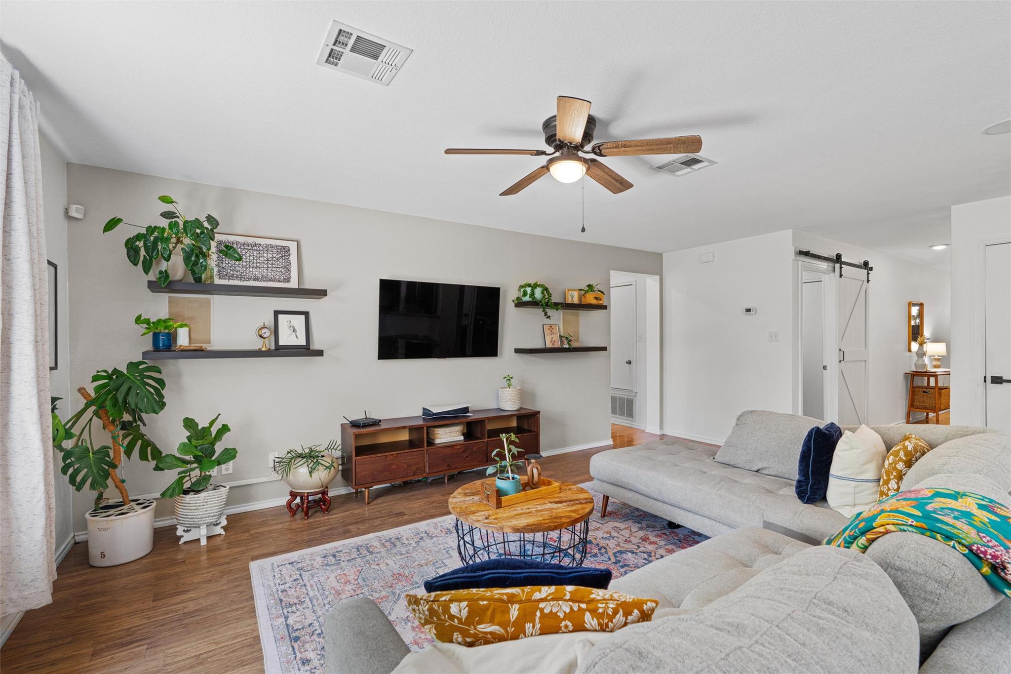 303 Almquist ST — photo 5