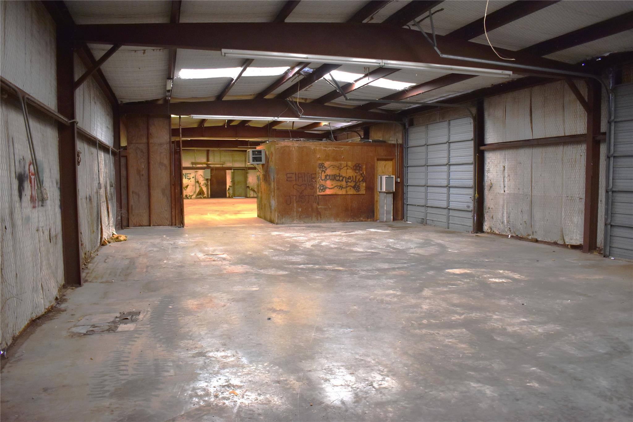 215 Childress DR — photo 5