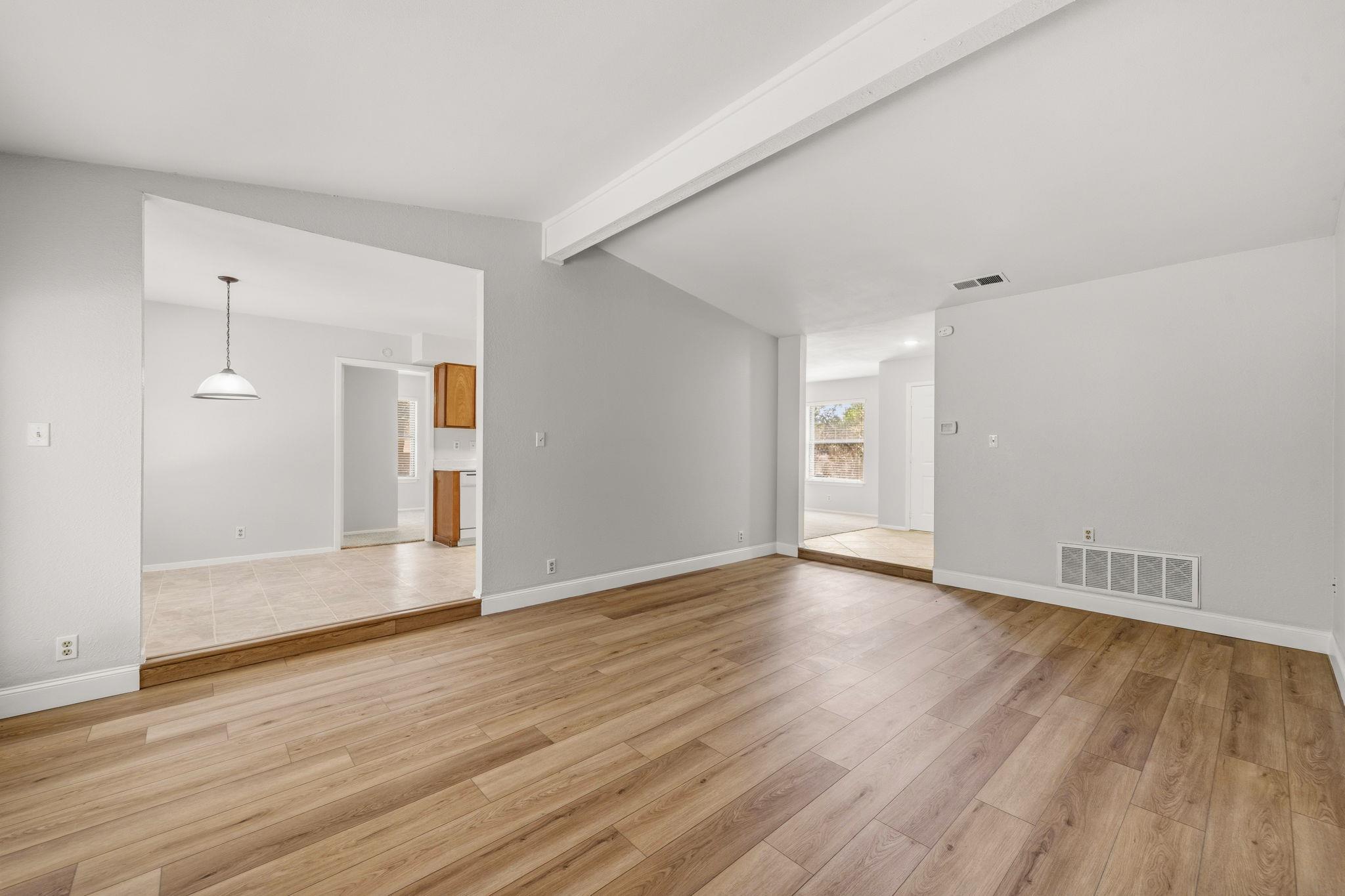 13212 Rampart ST — photo 5