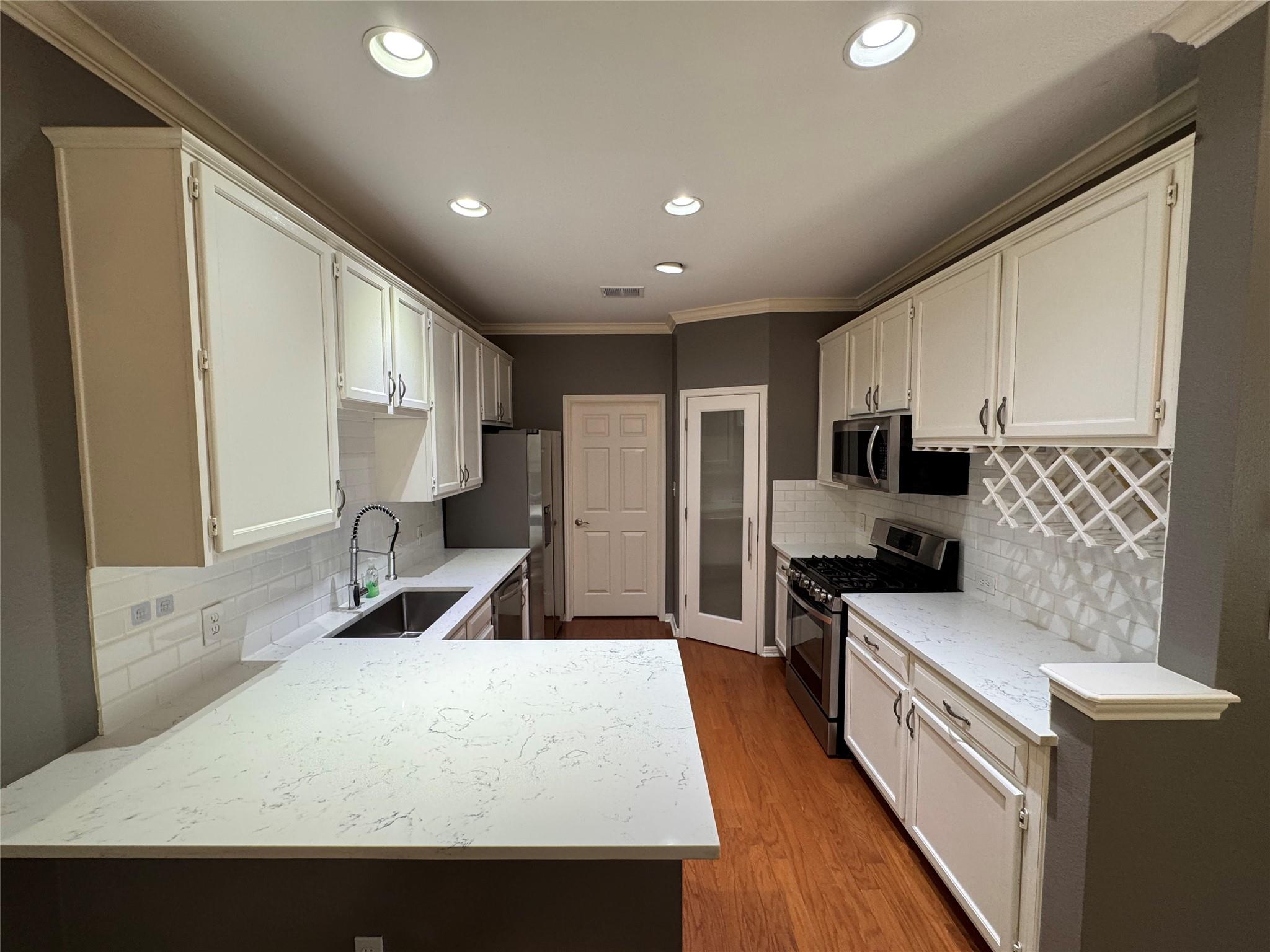 12212 Brigadoon LN #147 — photo 4
