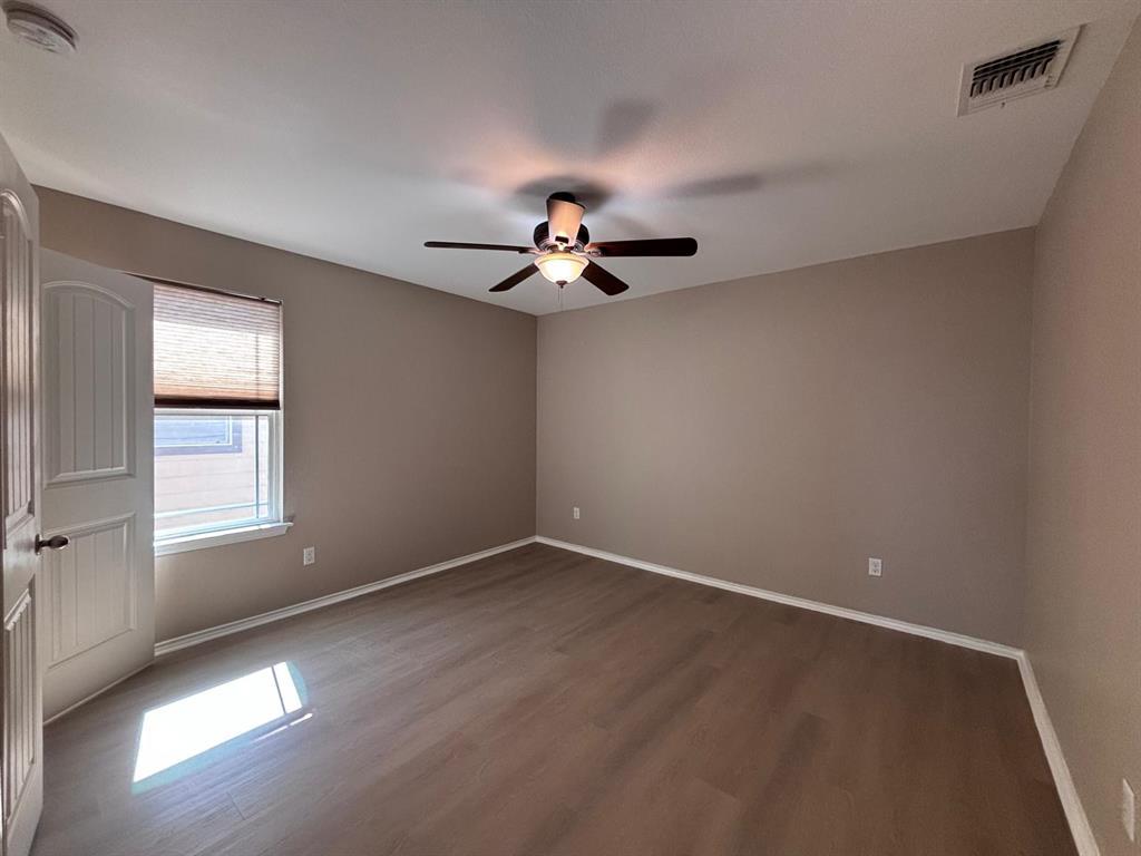 1405 Berlin LN — photo 5