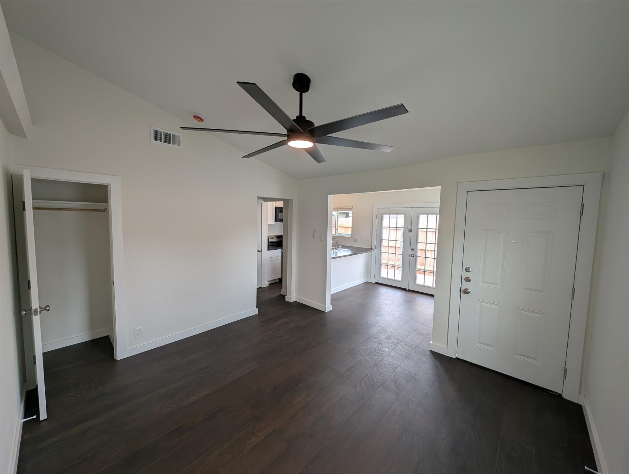2905 Parker LN #B — photo 5