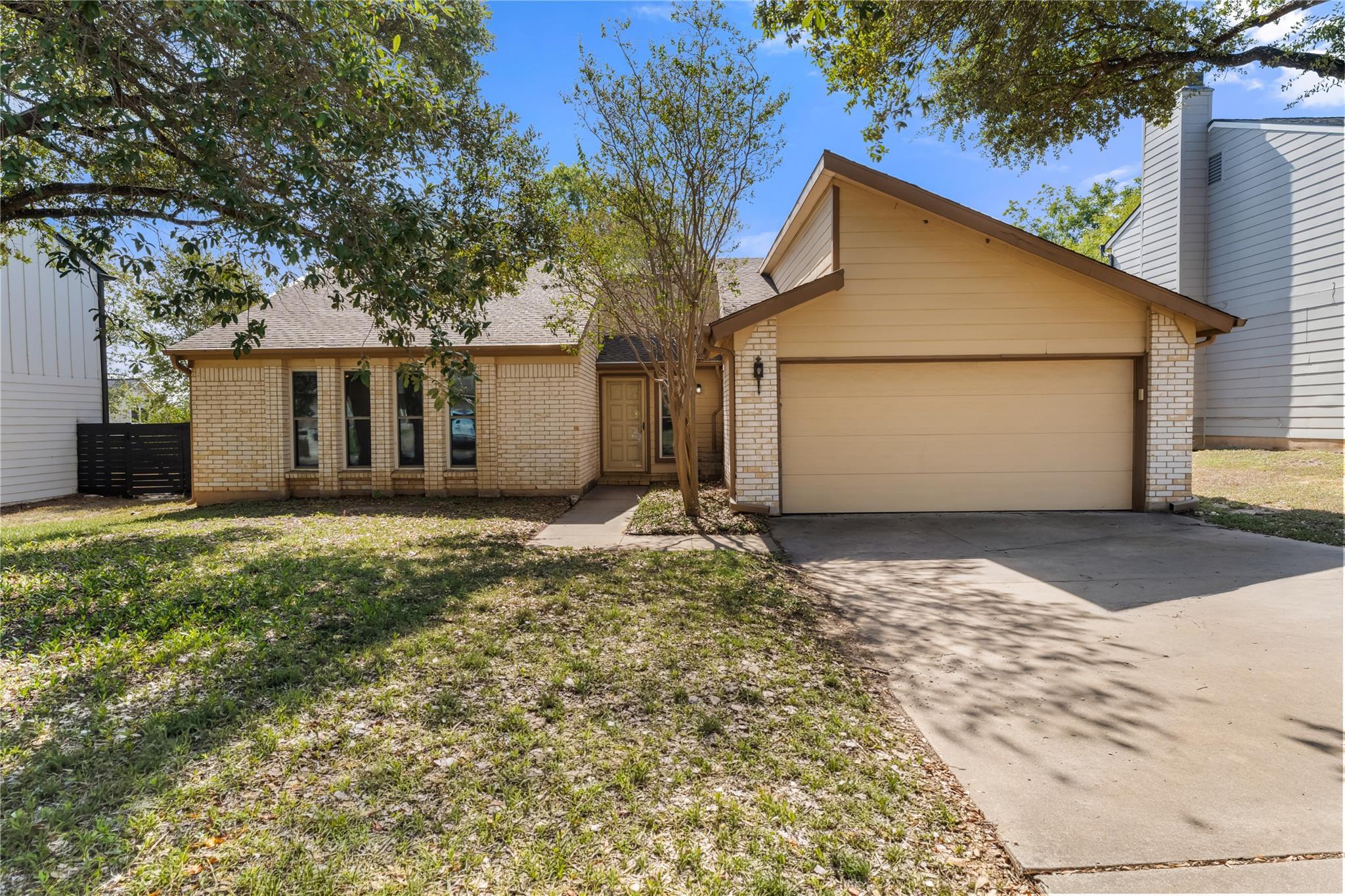 11803 Hyacinth DR