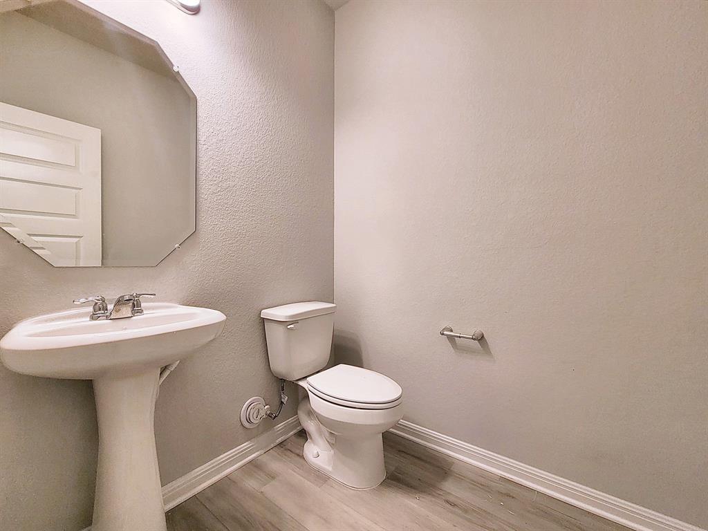 2044 Arendale DR — photo 5