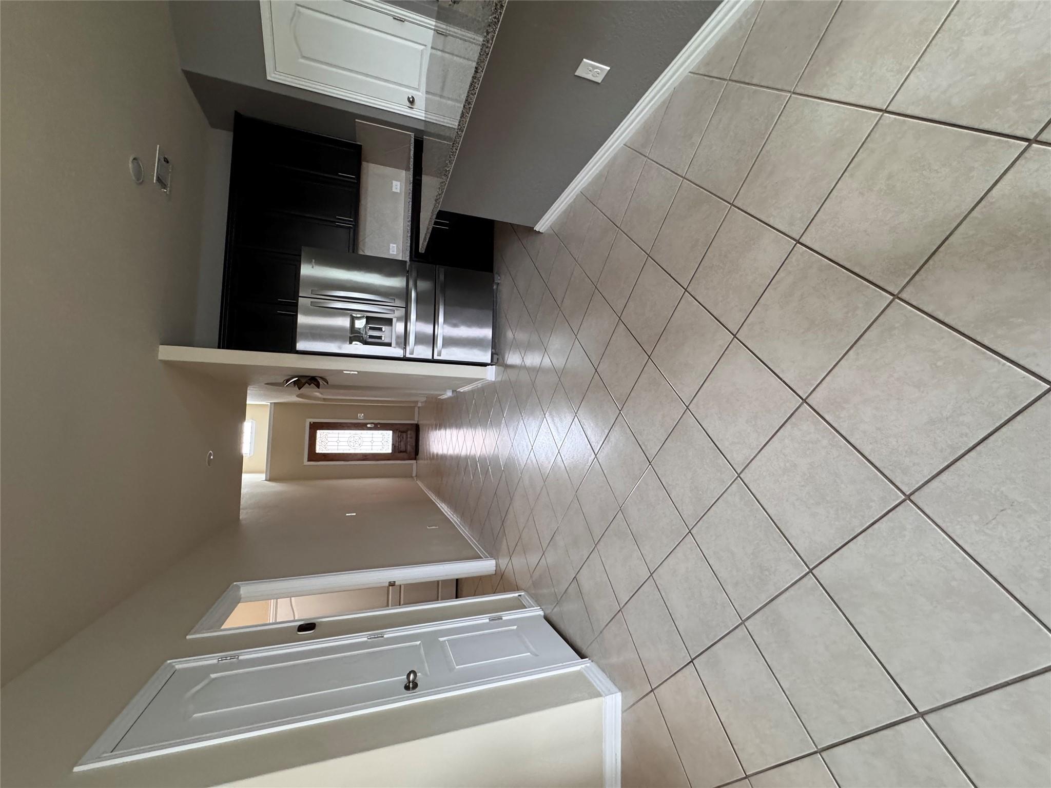 914 Emory Stable DR — photo 5