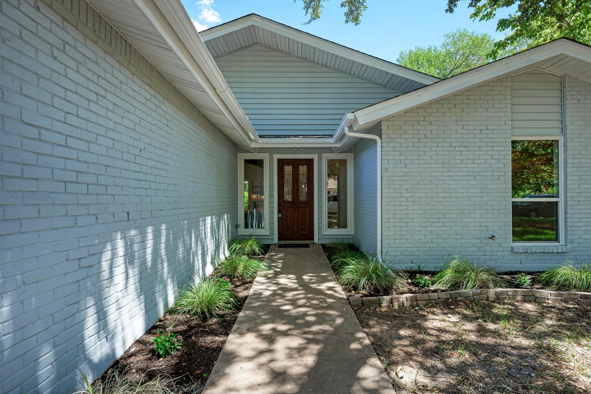 10303 Leaning Willow DR — photo 3