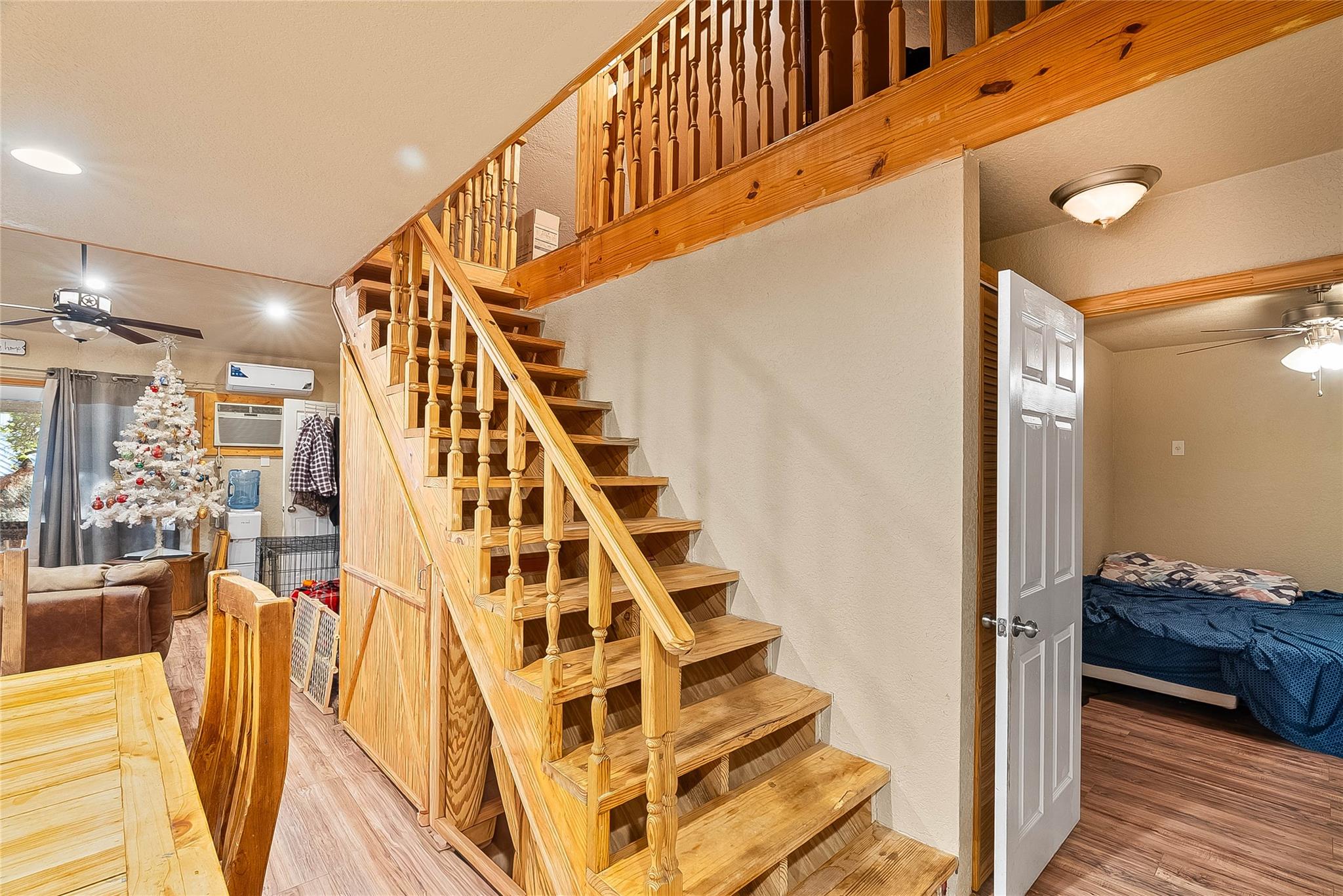 2301 Lone Star RD — photo 5