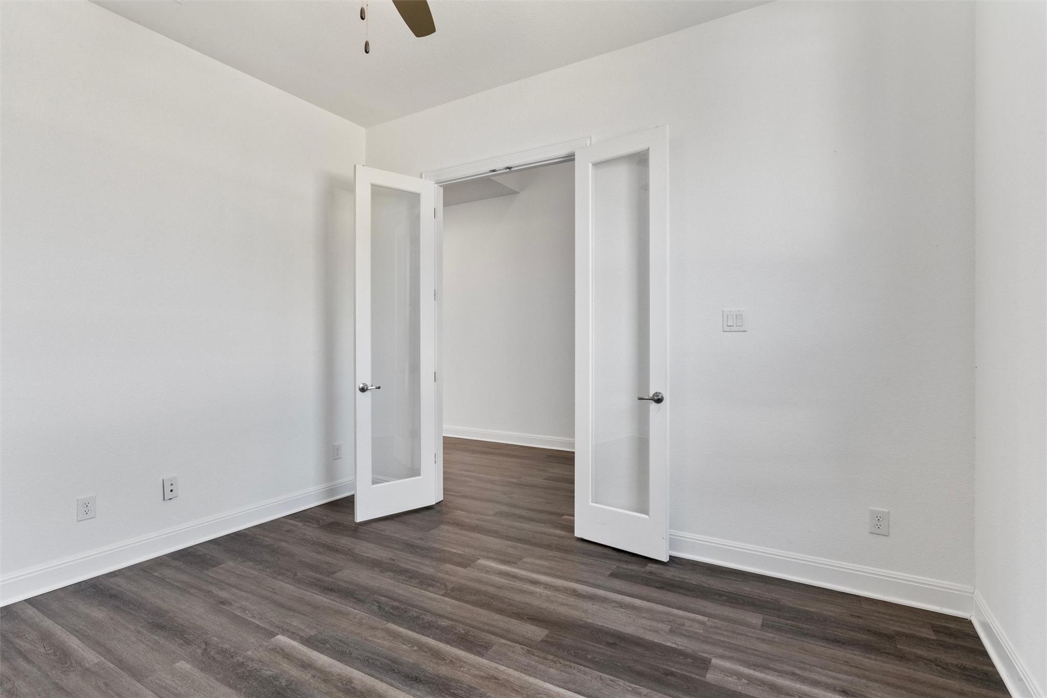 724 Landing LN — photo 5