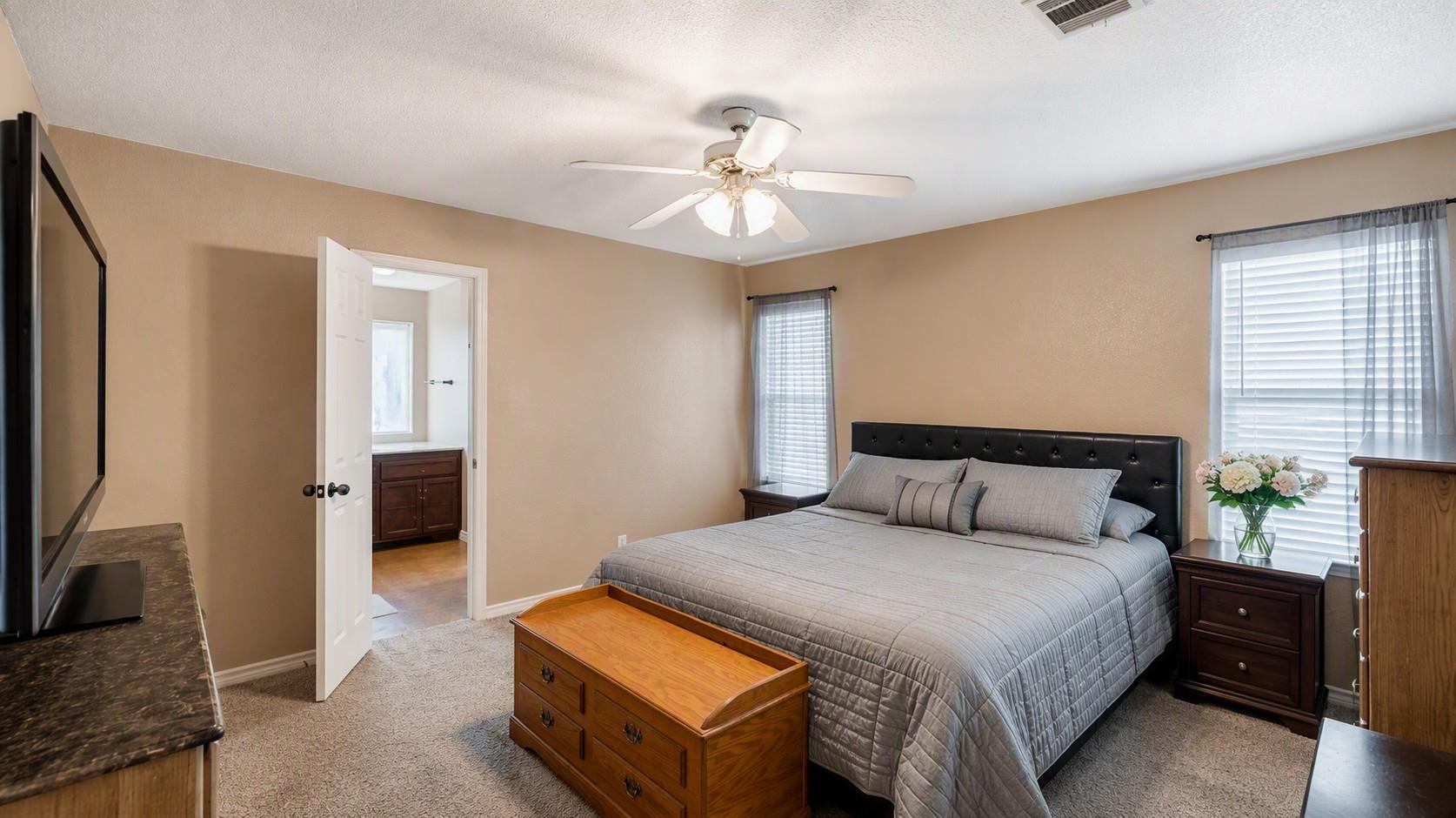 3301 Woodrow DR — photo 5