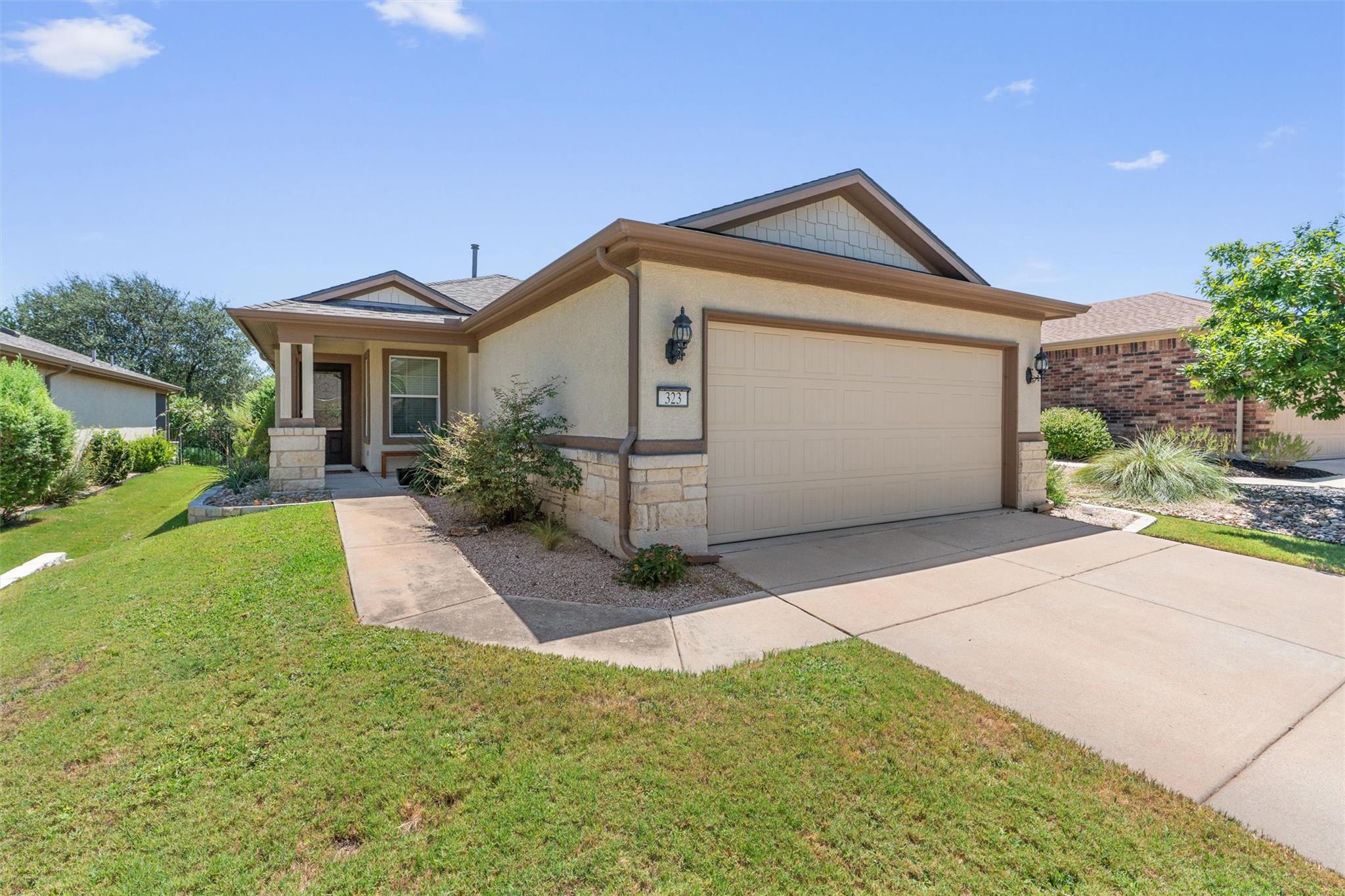 323 Salado Creek LN — photo 3