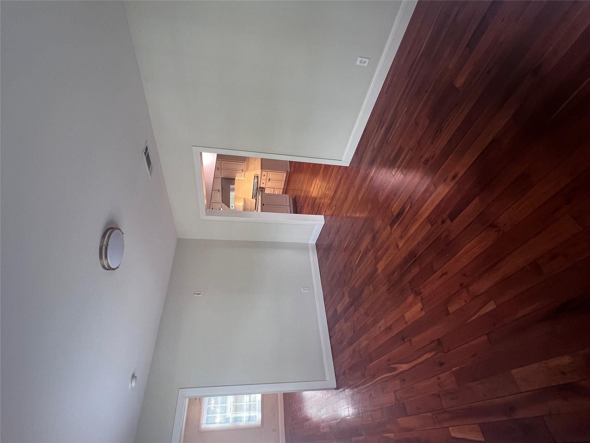507 Harris Ave — photo 4