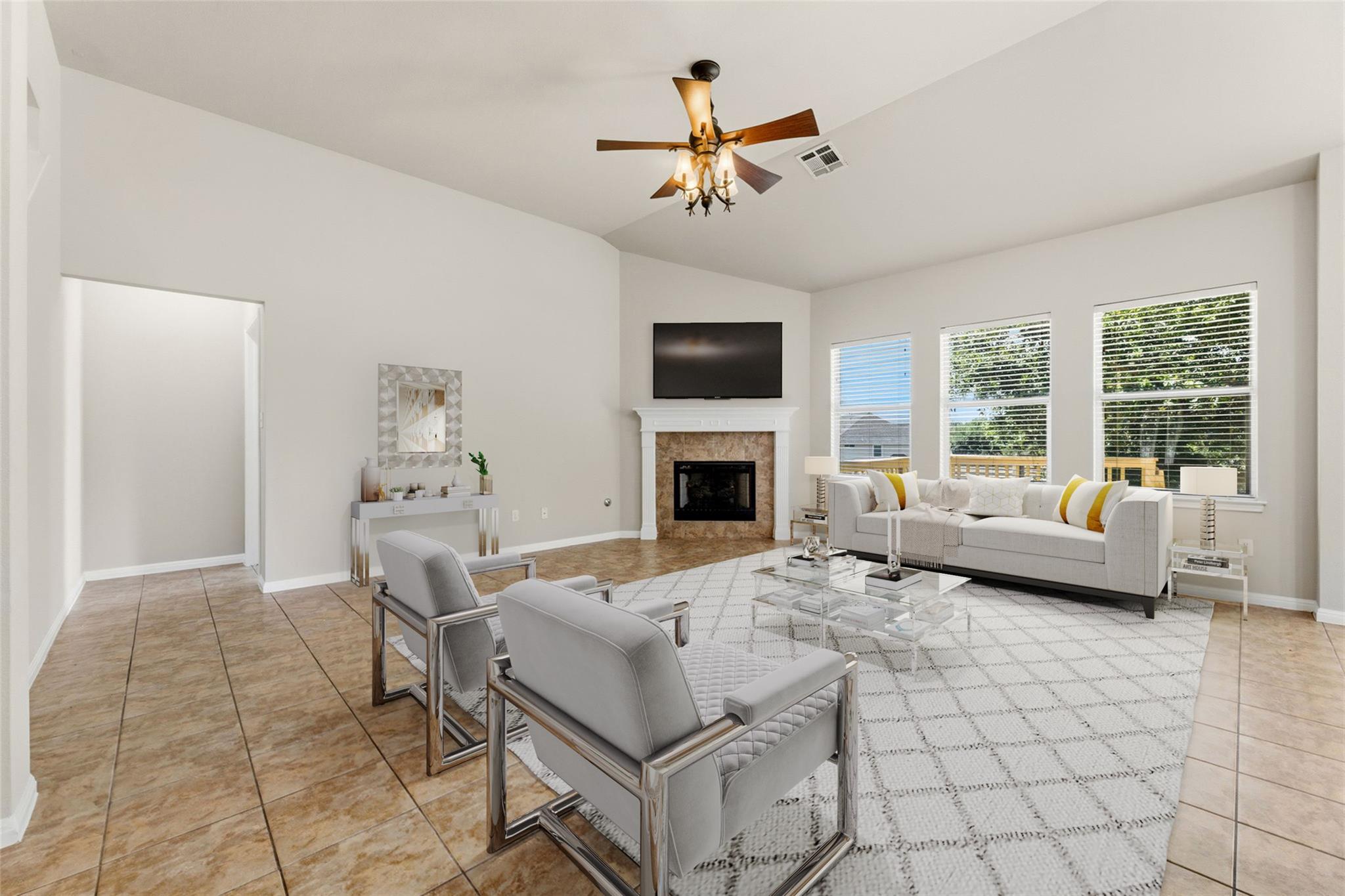 1216 Willowbrook DR — photo 4