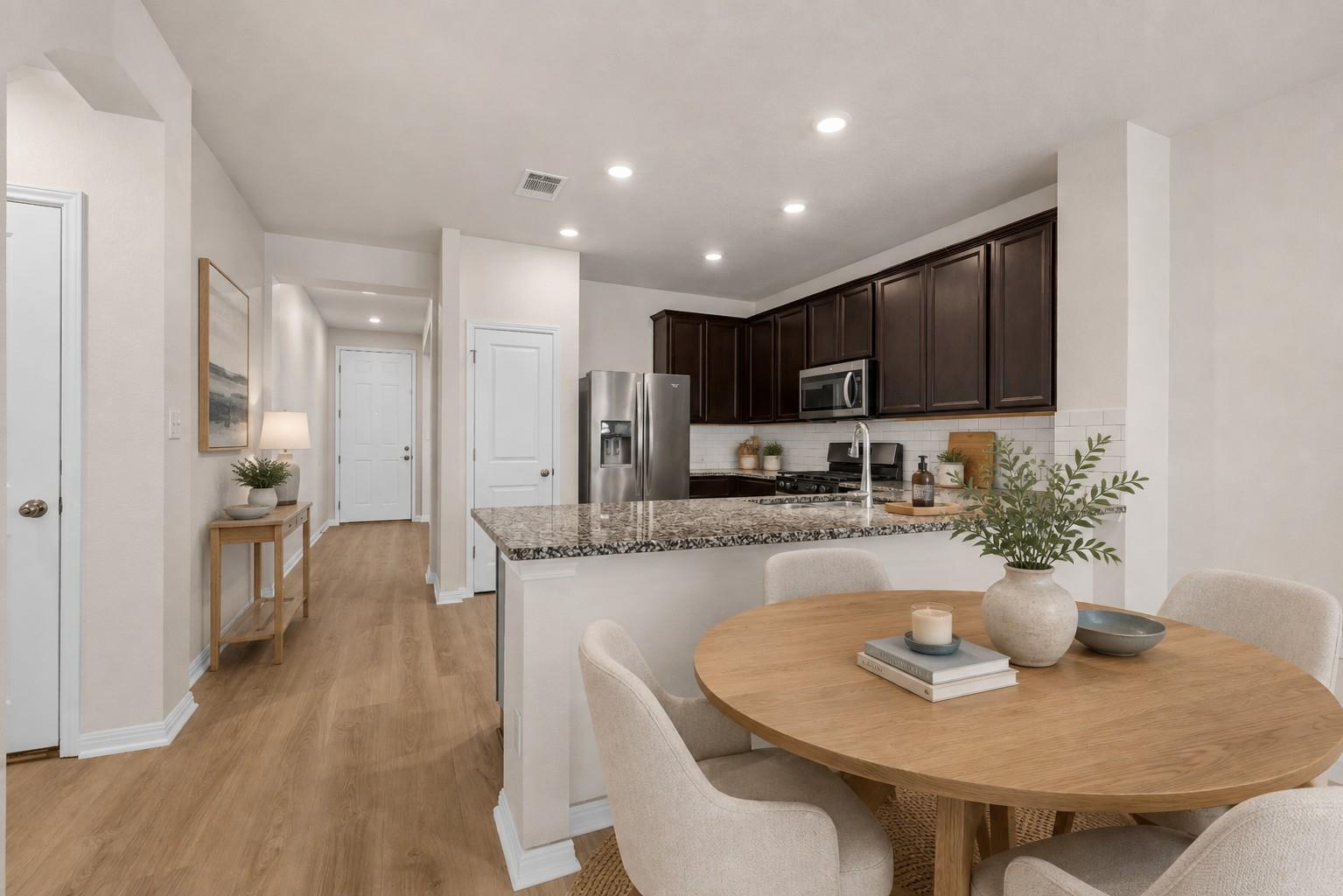 6044 Genova PL — photo 3