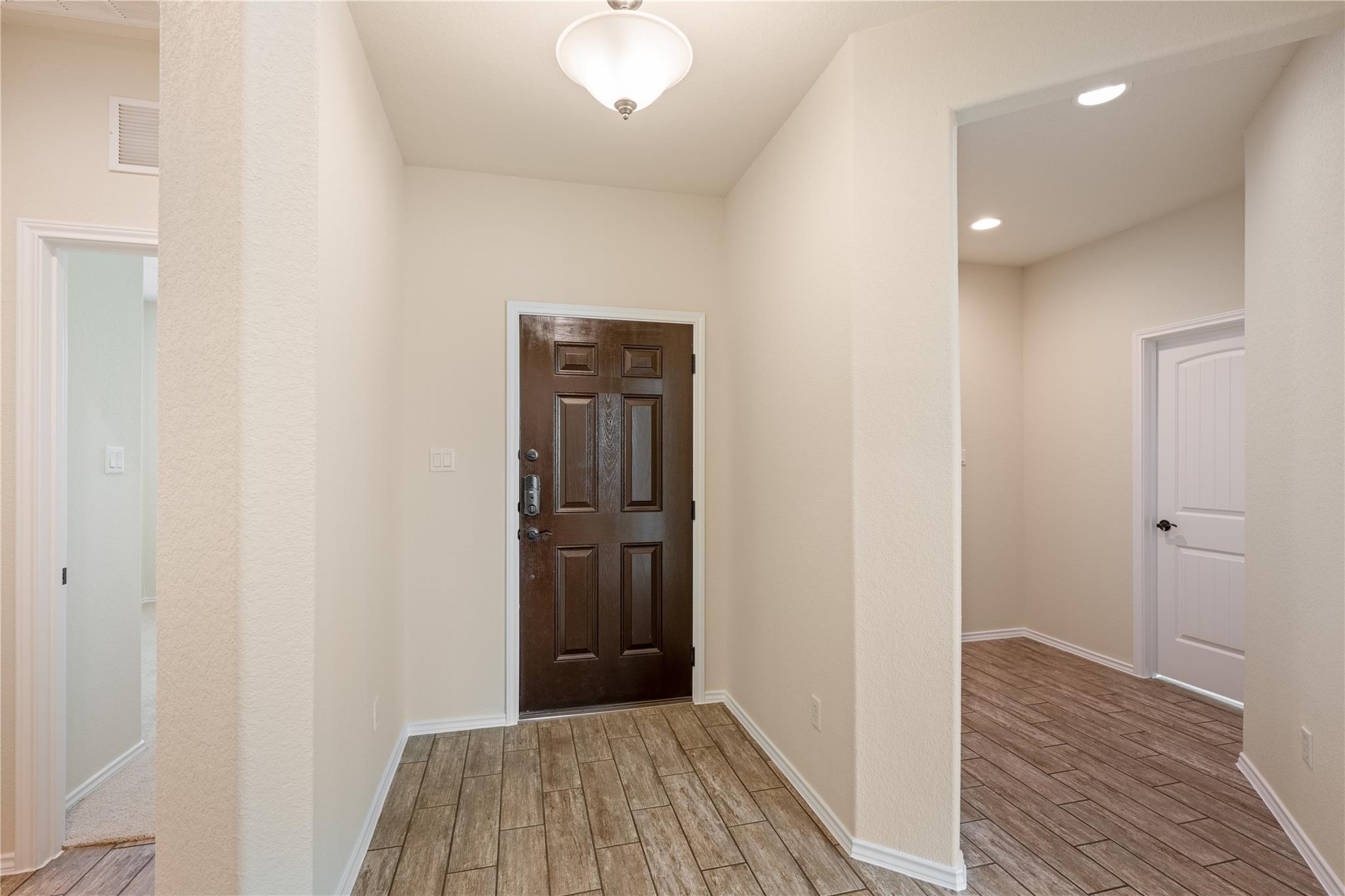 401 Duroc DR — photo 4