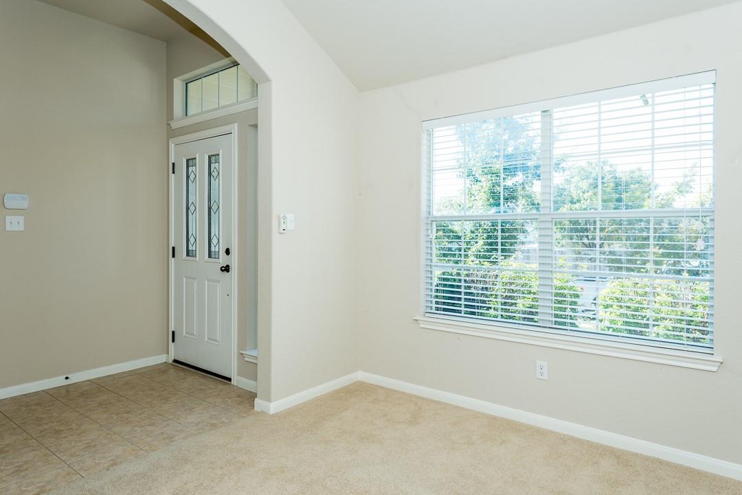 1611 Briar Hill DR — photo 4