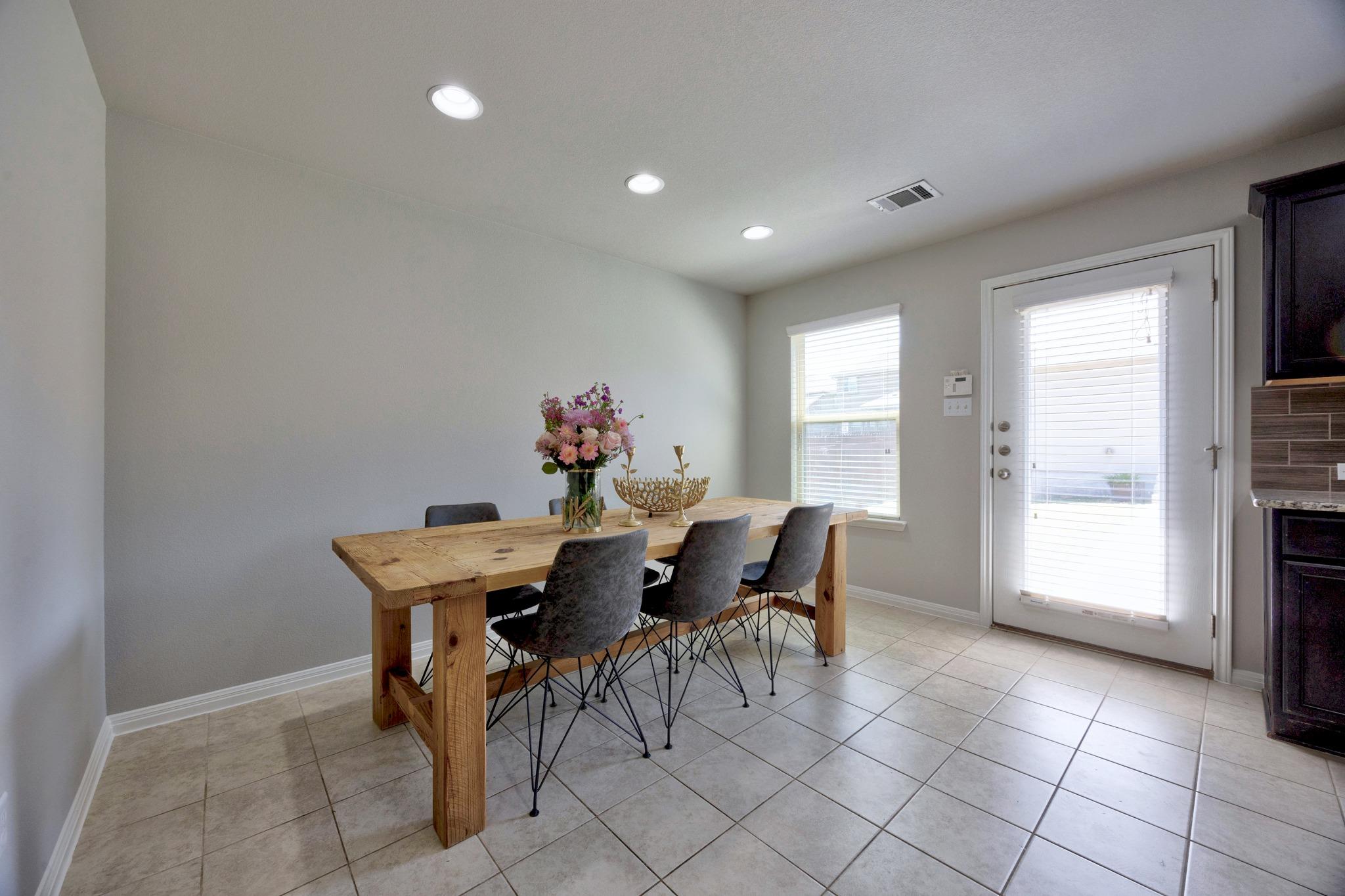 444 Brook DR — photo 3