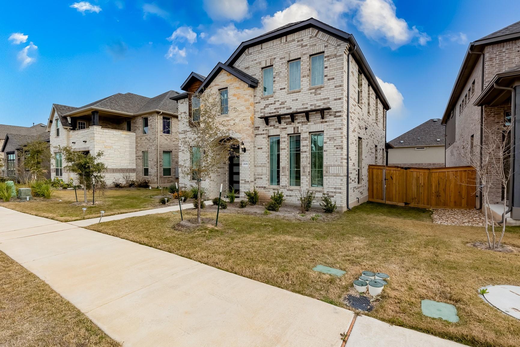 2808 Stone Branch DR — photo 3