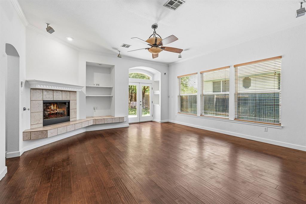 1904 Montana Sky DR — photo 3