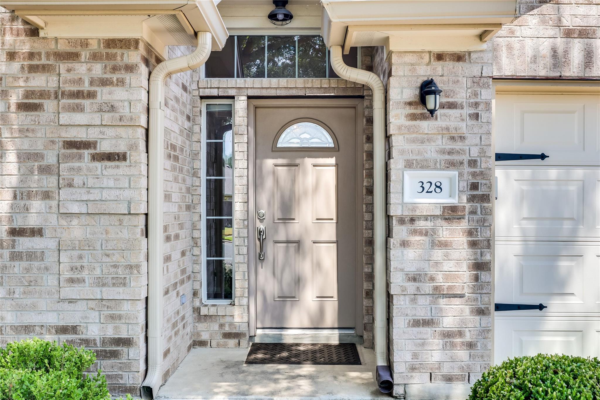 328 Hidden Brook LN — photo 4
