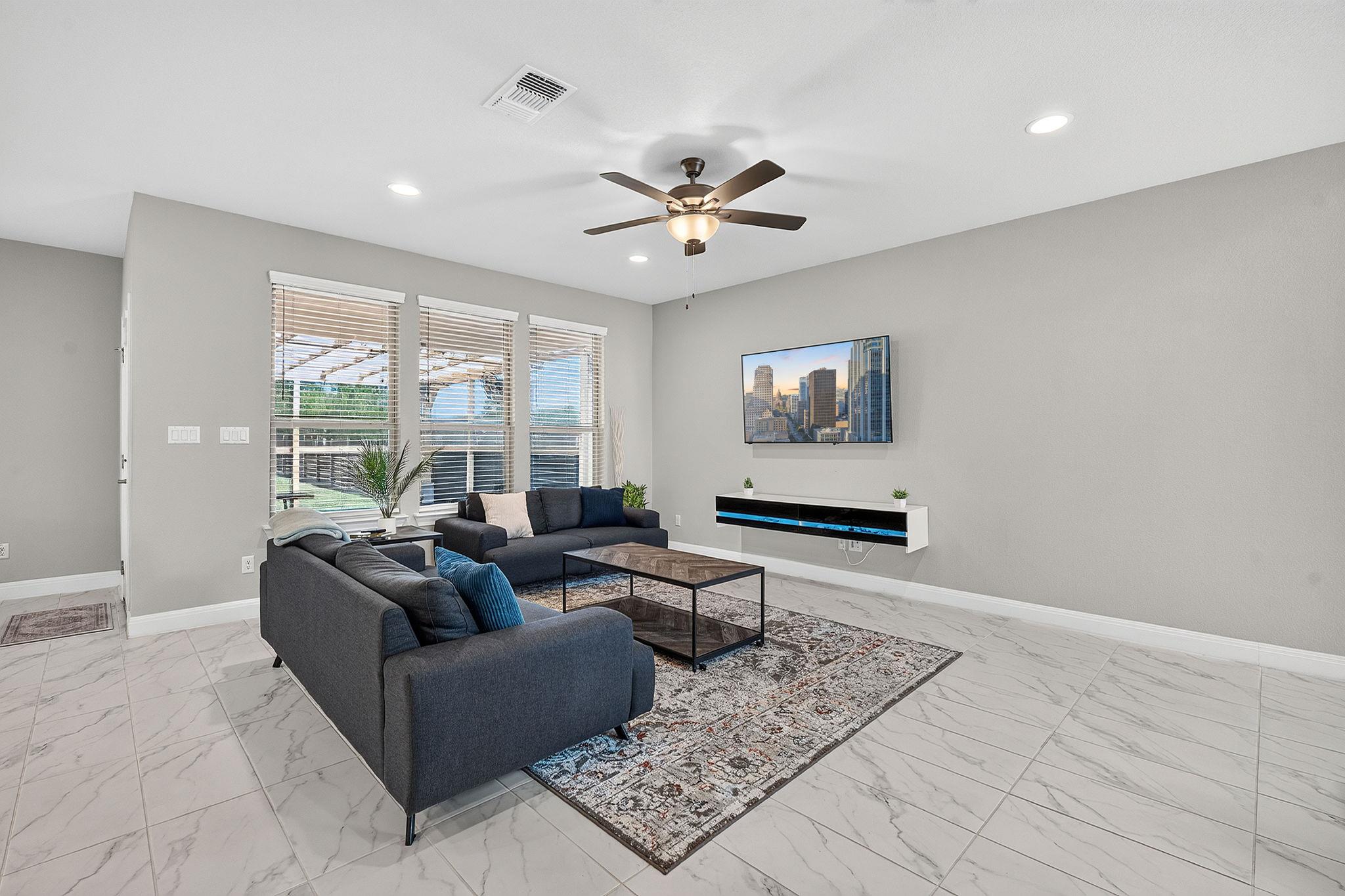 15820 Celosia ST — photo 4