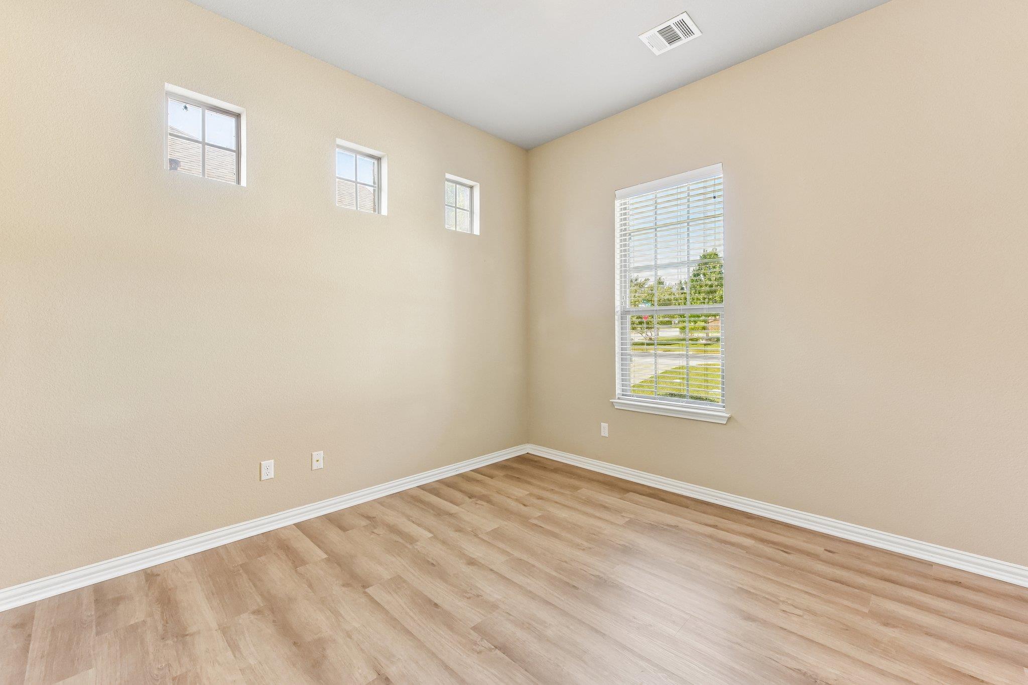 640 Loma Cedro BND — photo 5