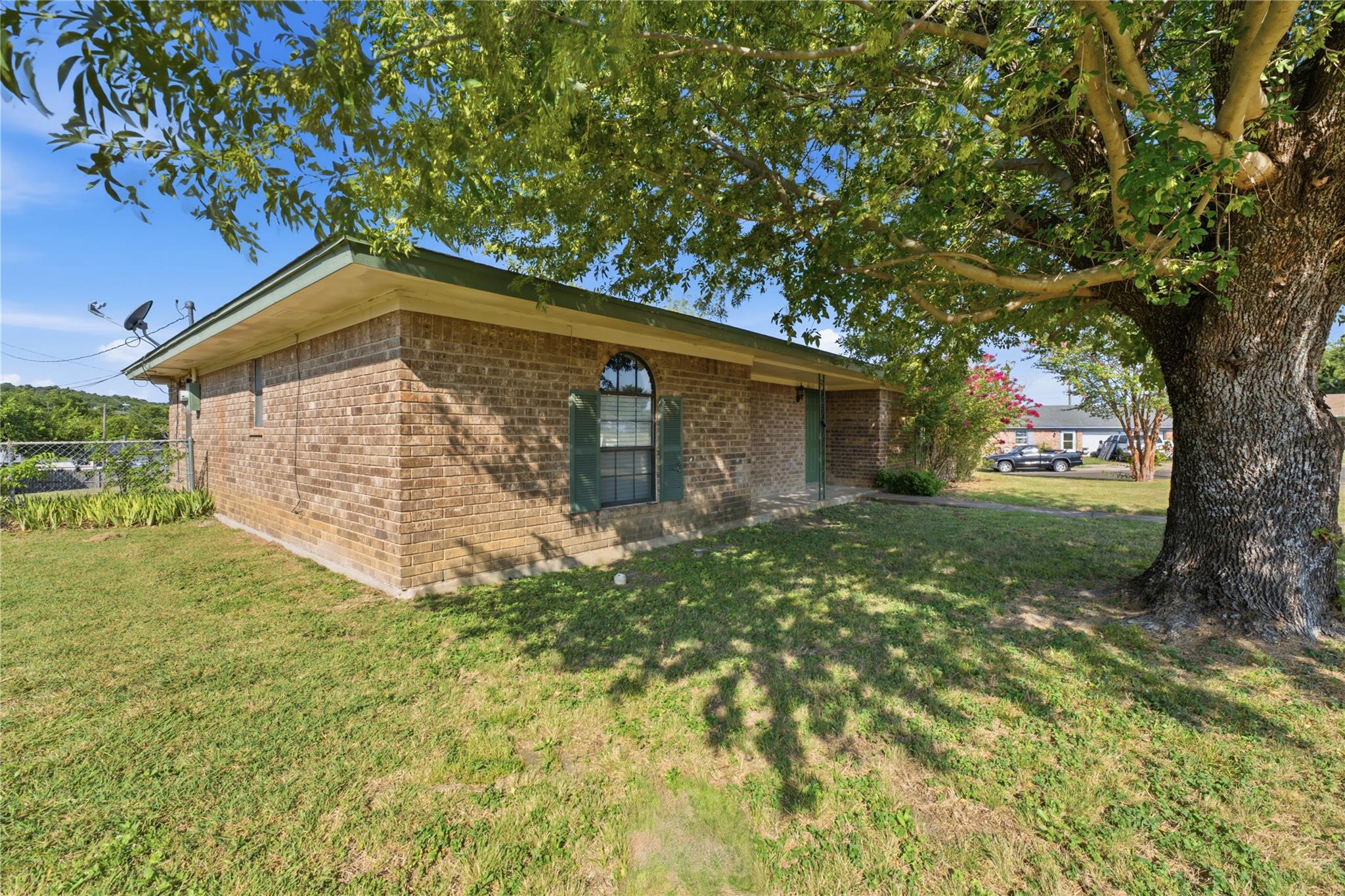 1017 Jackie Jo LN — photo 4