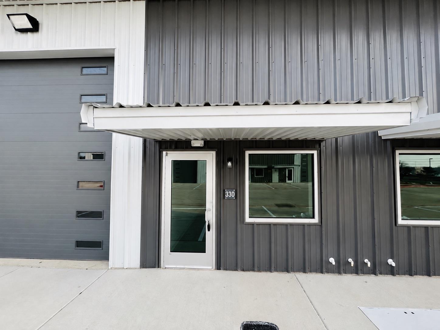 1304 #330 Leander DR — photo 4