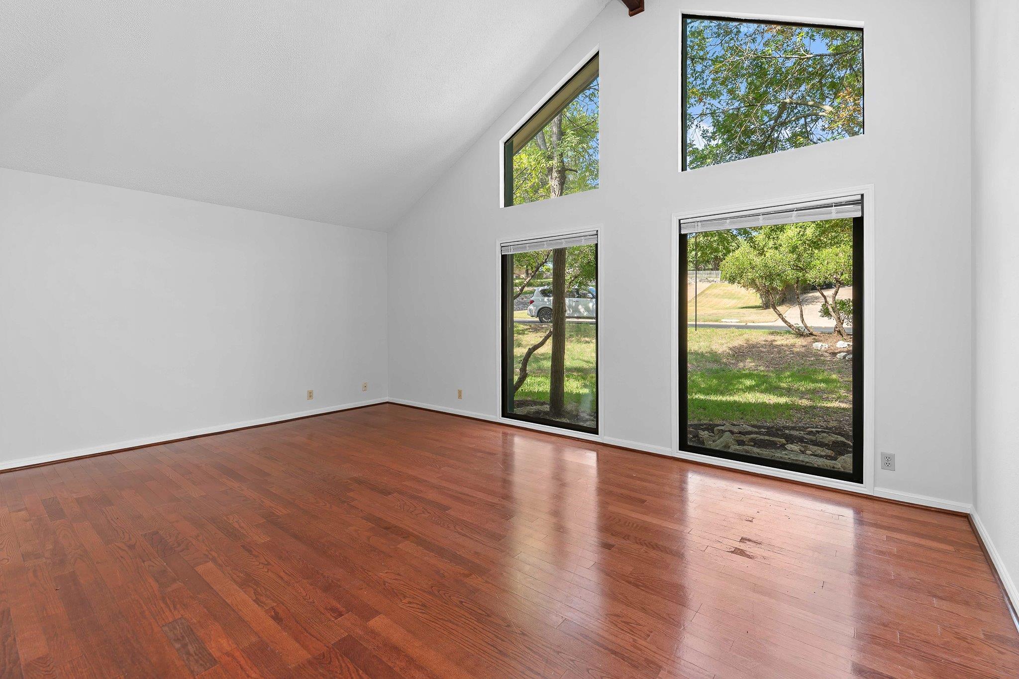 10706 Pickfair DR — photo 5