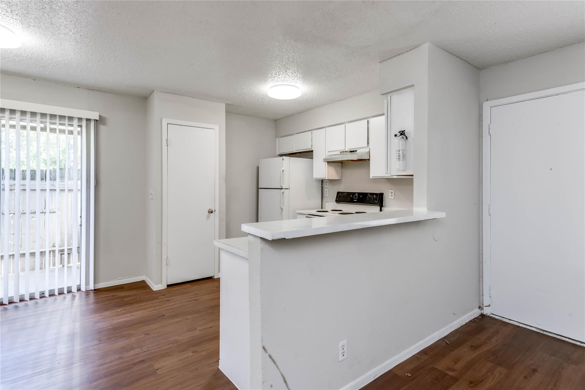 11907 Alpheus Ave #B — photo 5