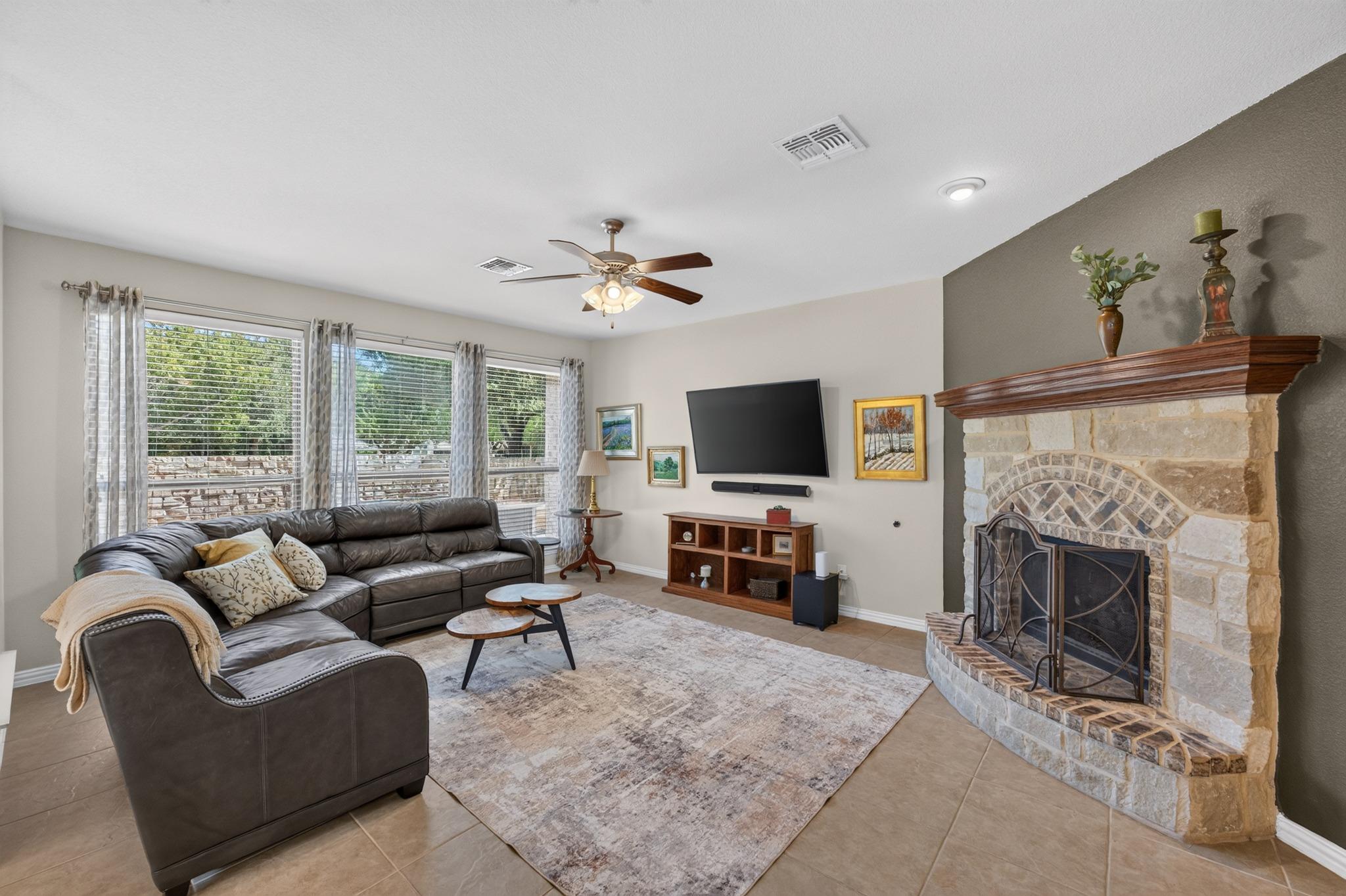 3813 Campfire DR — photo 5