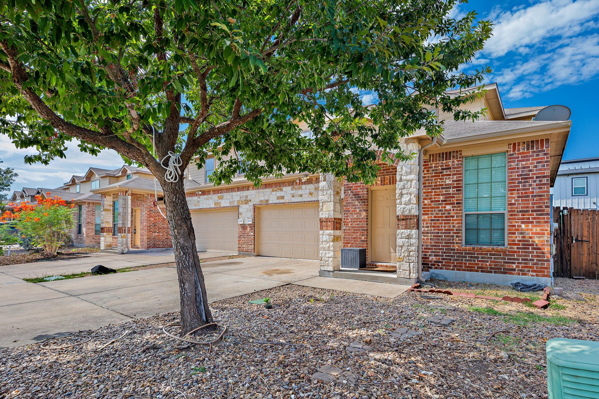 118 & 112 Creekside Villa DR — photo 5
