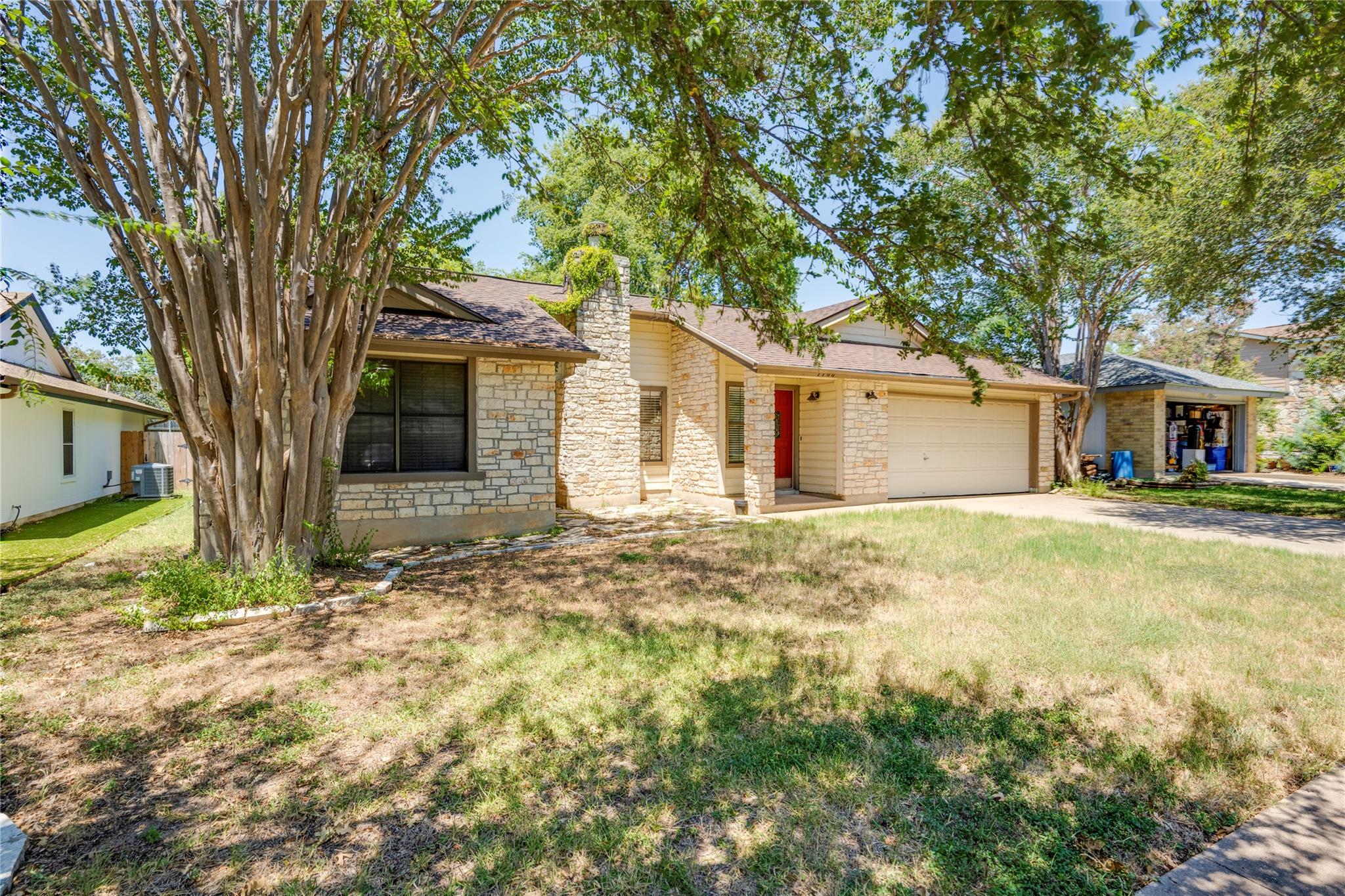 1708 Wild Horse LN — photo 3