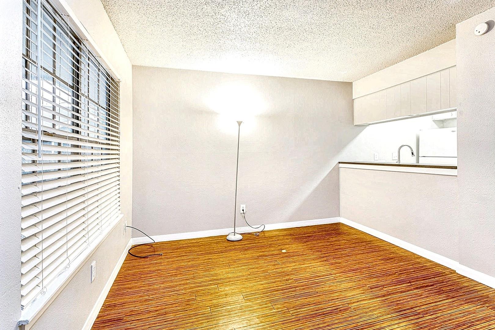 4007 Avenue C #104 — photo 3