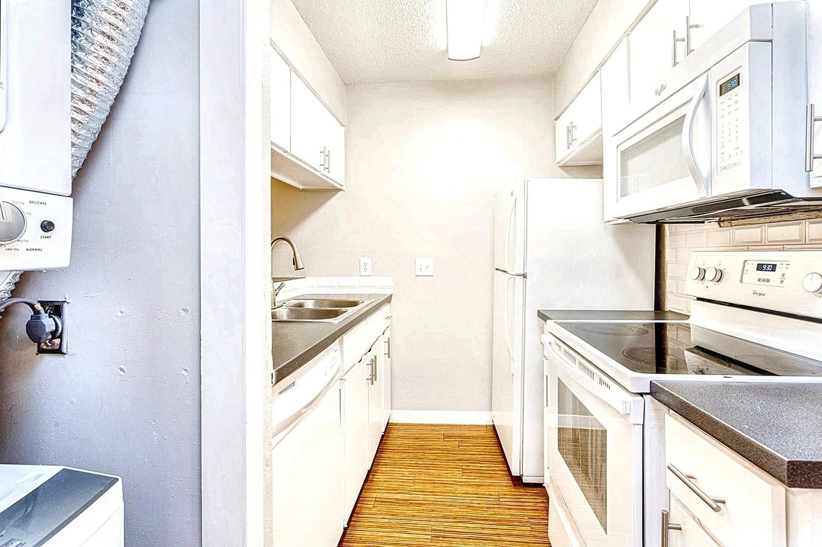 4007 Avenue C #104 — photo 5