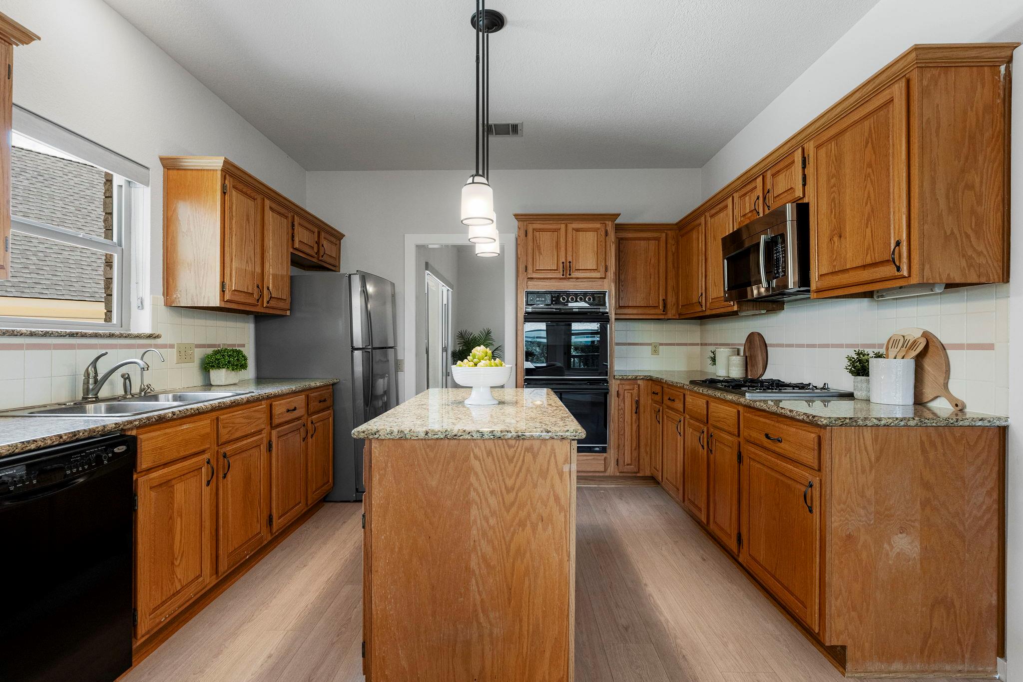 6304 Walebridge LN — photo 5