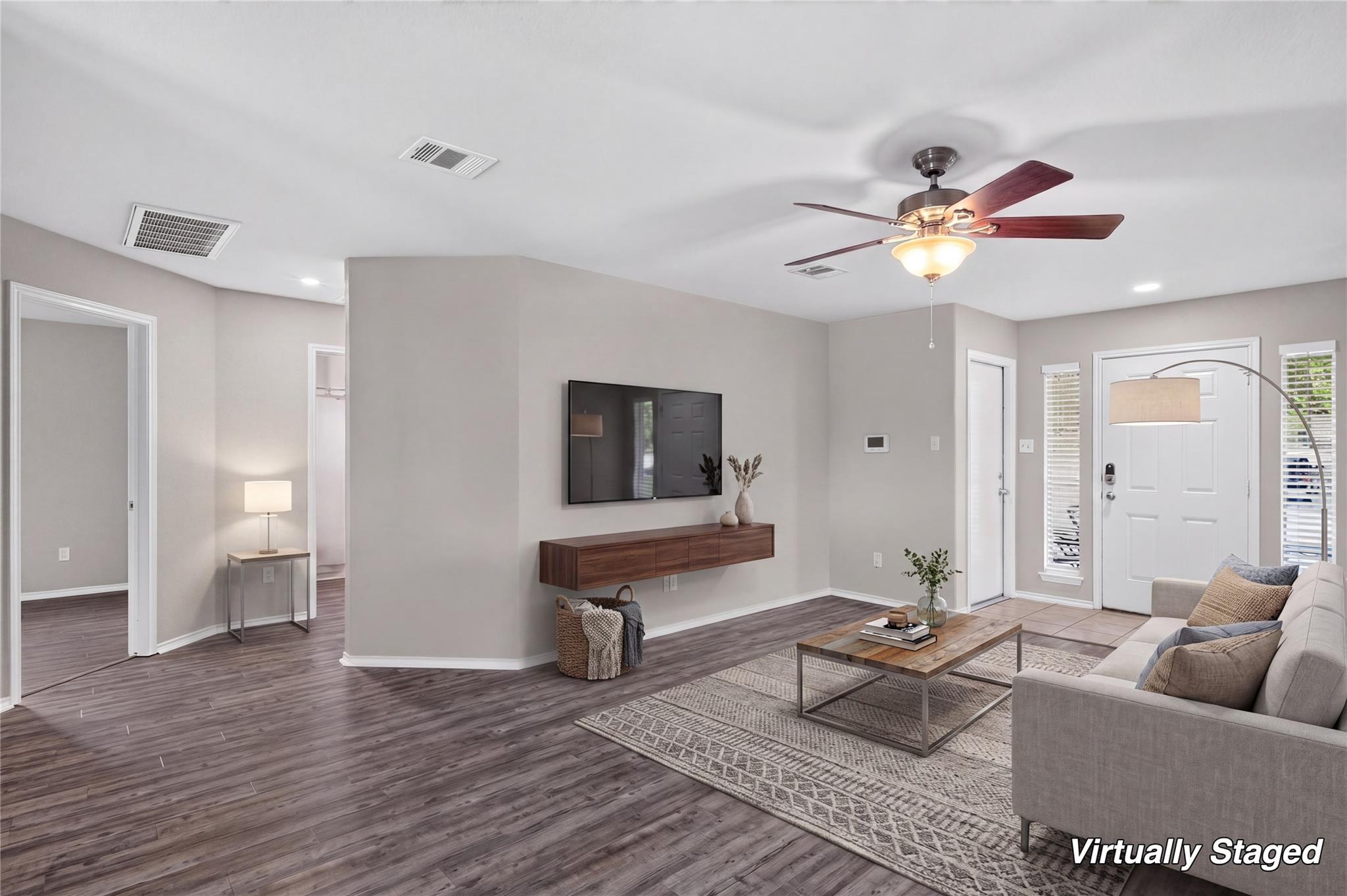 313 Wimberley ST — photo 4