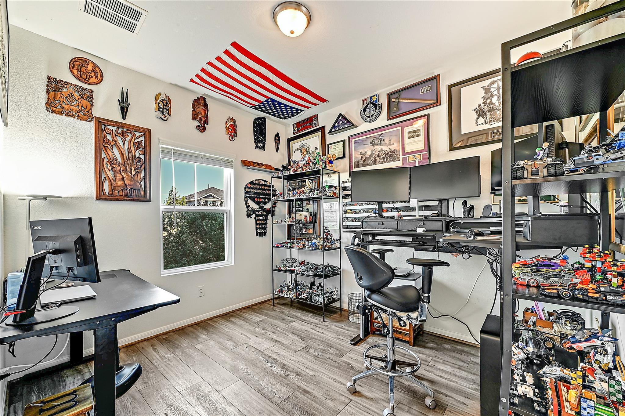 201 Greenthread DR — photo 4