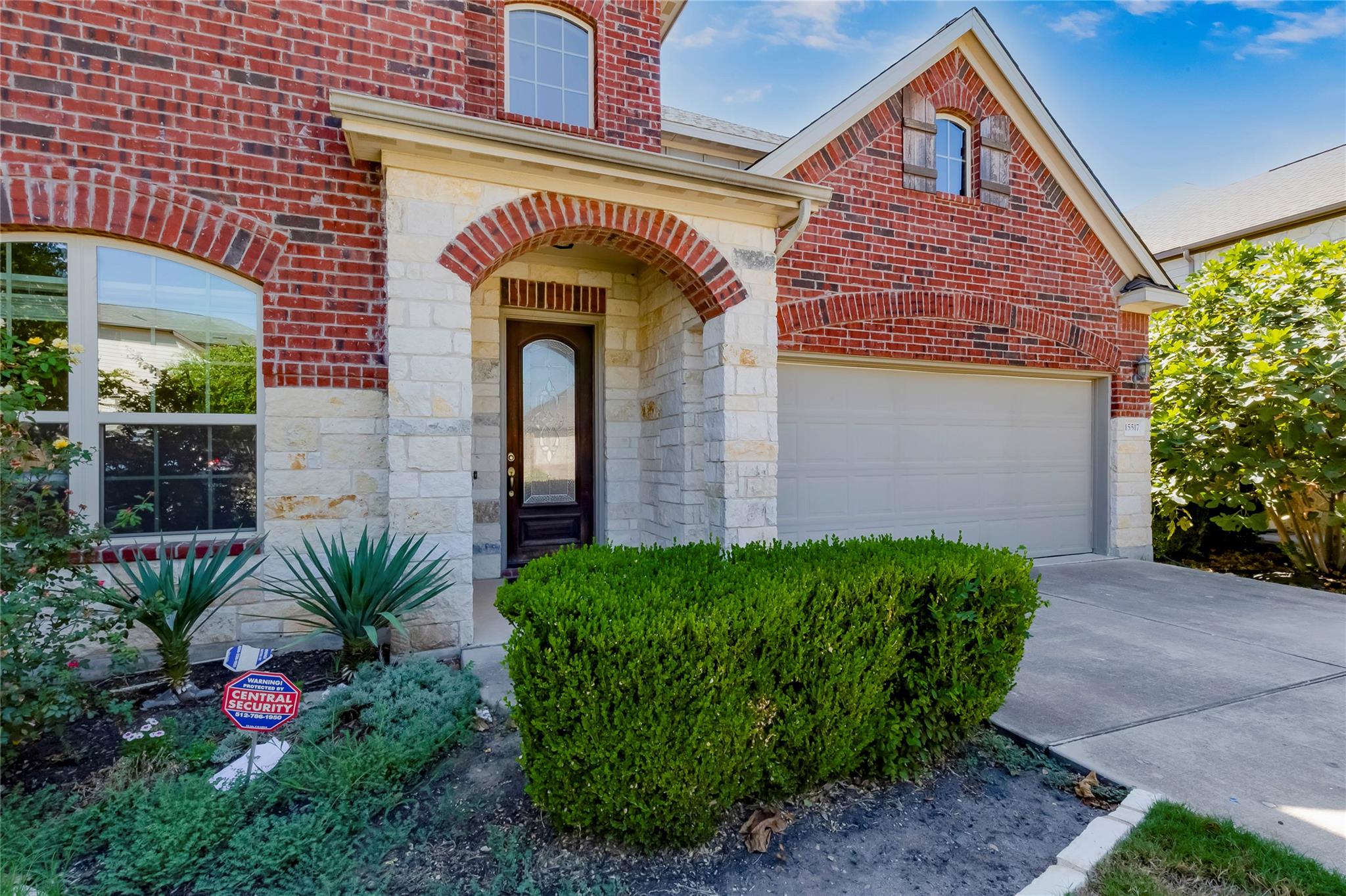 15517 Bended Knee DR — photo 4