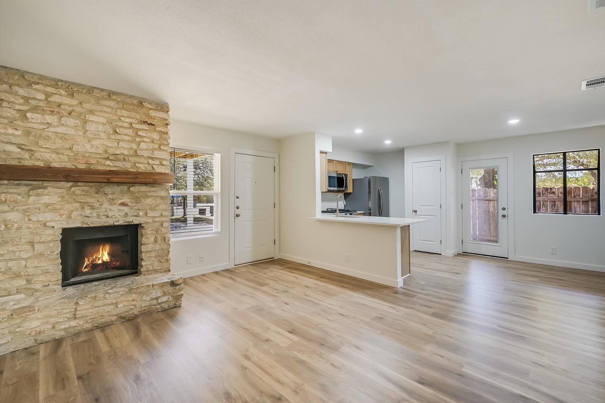 301 Algerita DR #A — photo 3