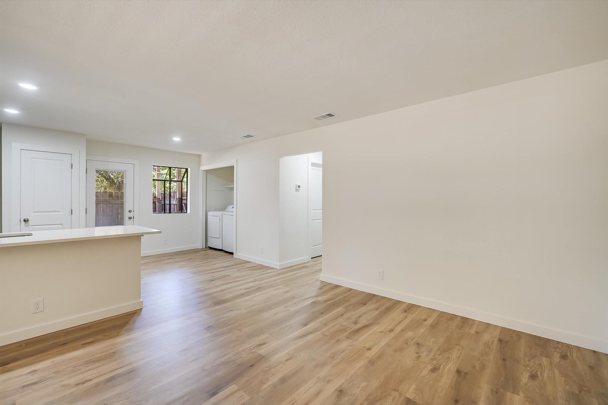 301 Algerita DR #A — photo 4