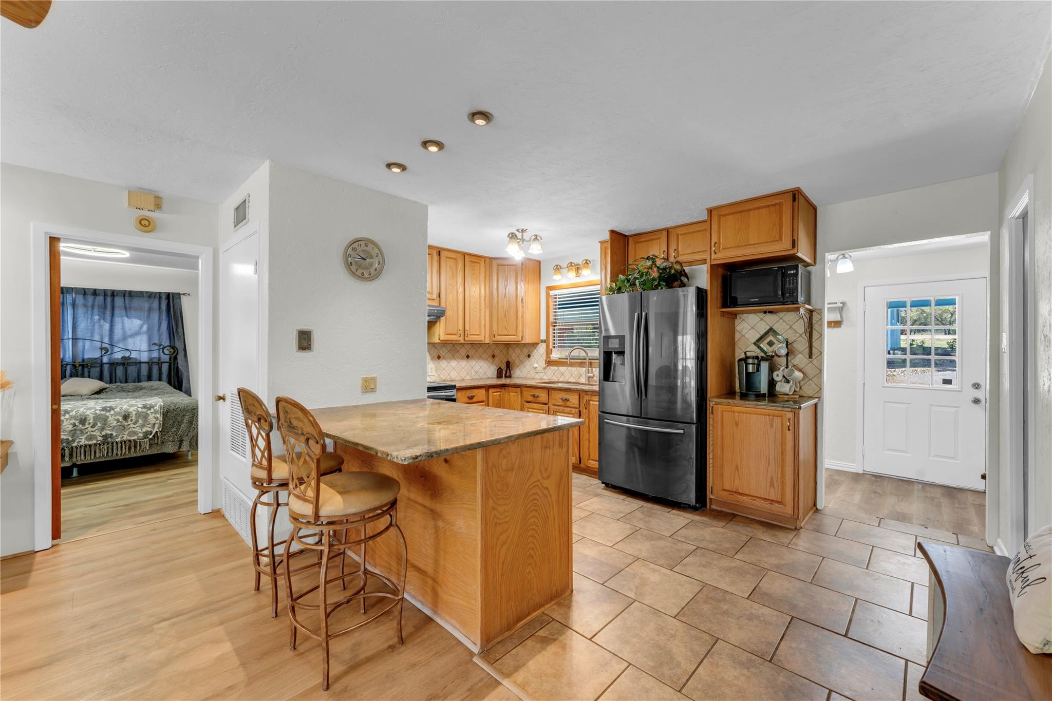 129 Ponderosa Point DR — photo 3