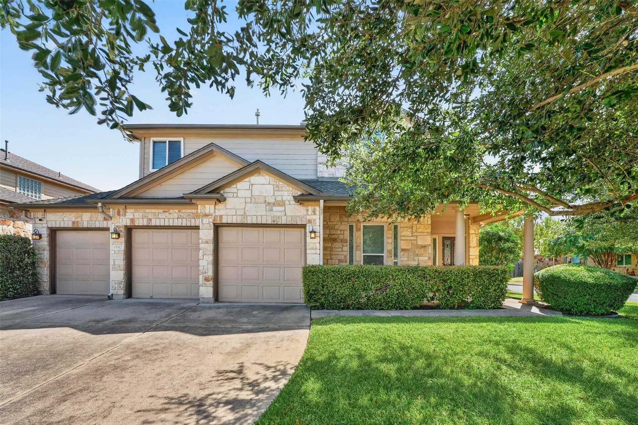 15512 Staked Plains LOOP — photo 3