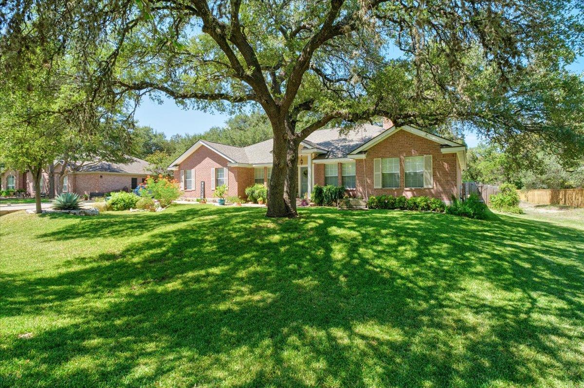 202 Treetop WAY — photo 4
