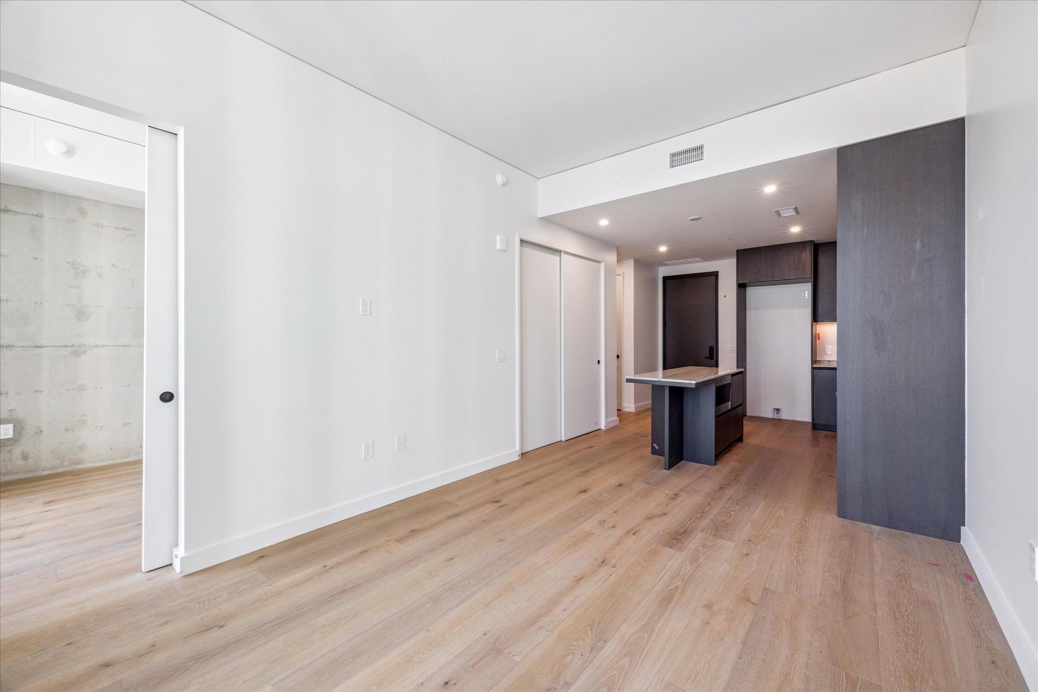 610 Davis ST #2009 — photo 4