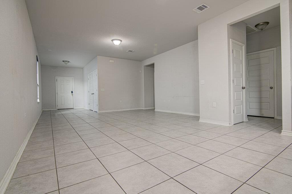1314 Ambler DR — photo 3