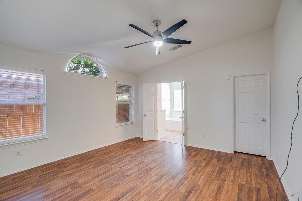 900 Fenway Park CT — photo 4