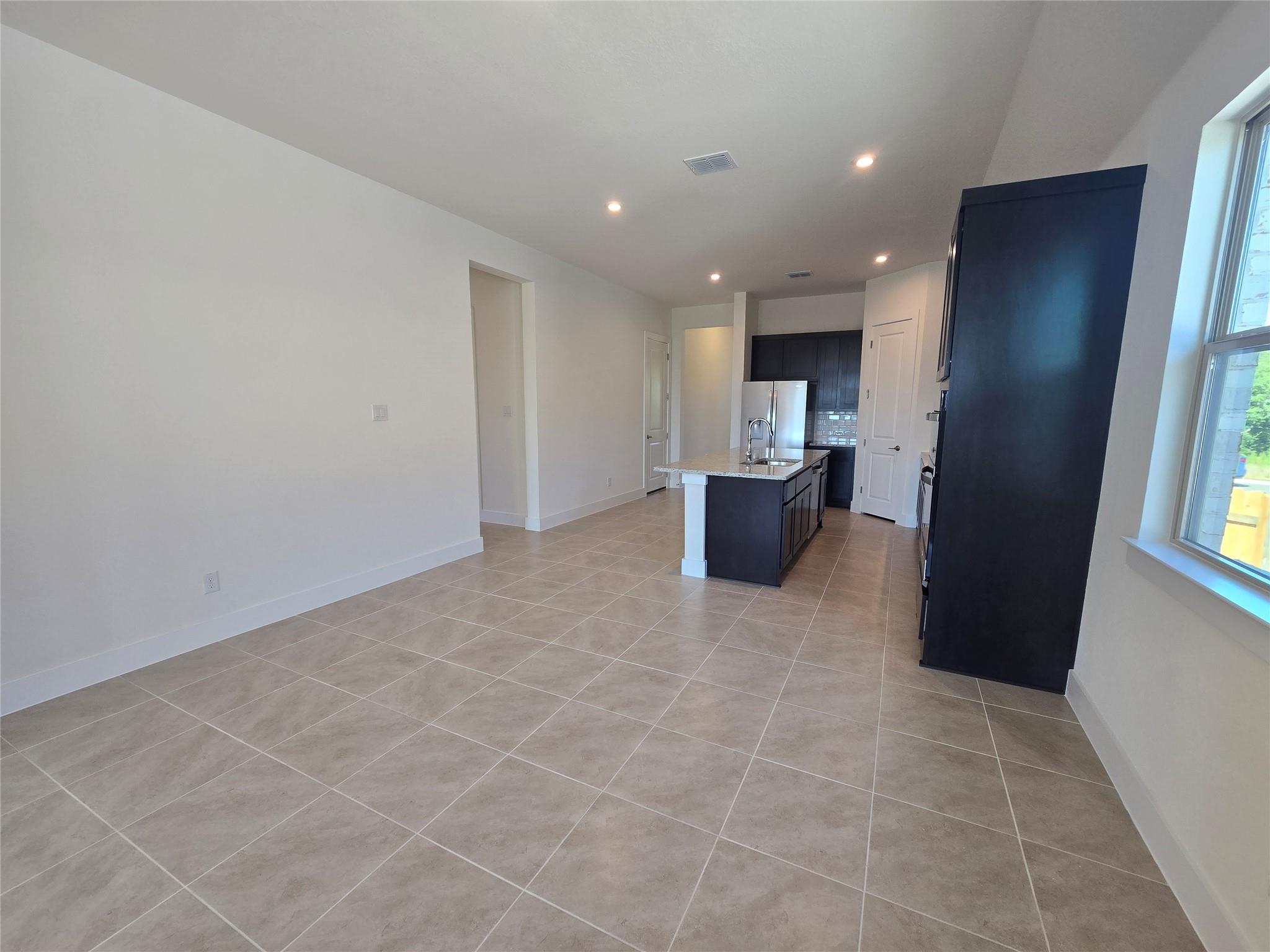 8512 Red Bottle Brush RD — photo 5