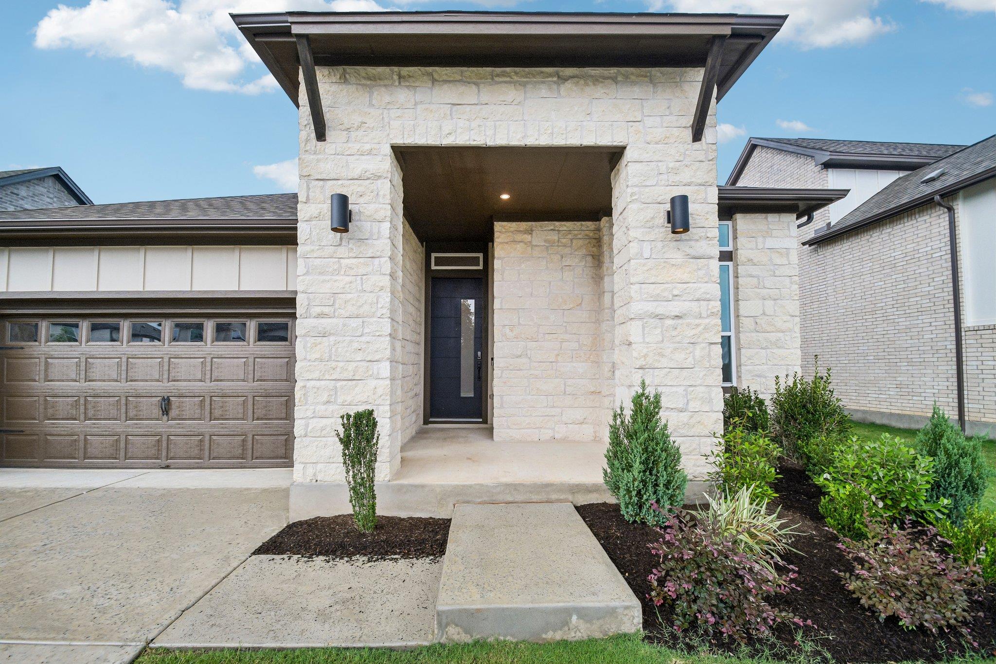 315 San Saba DR