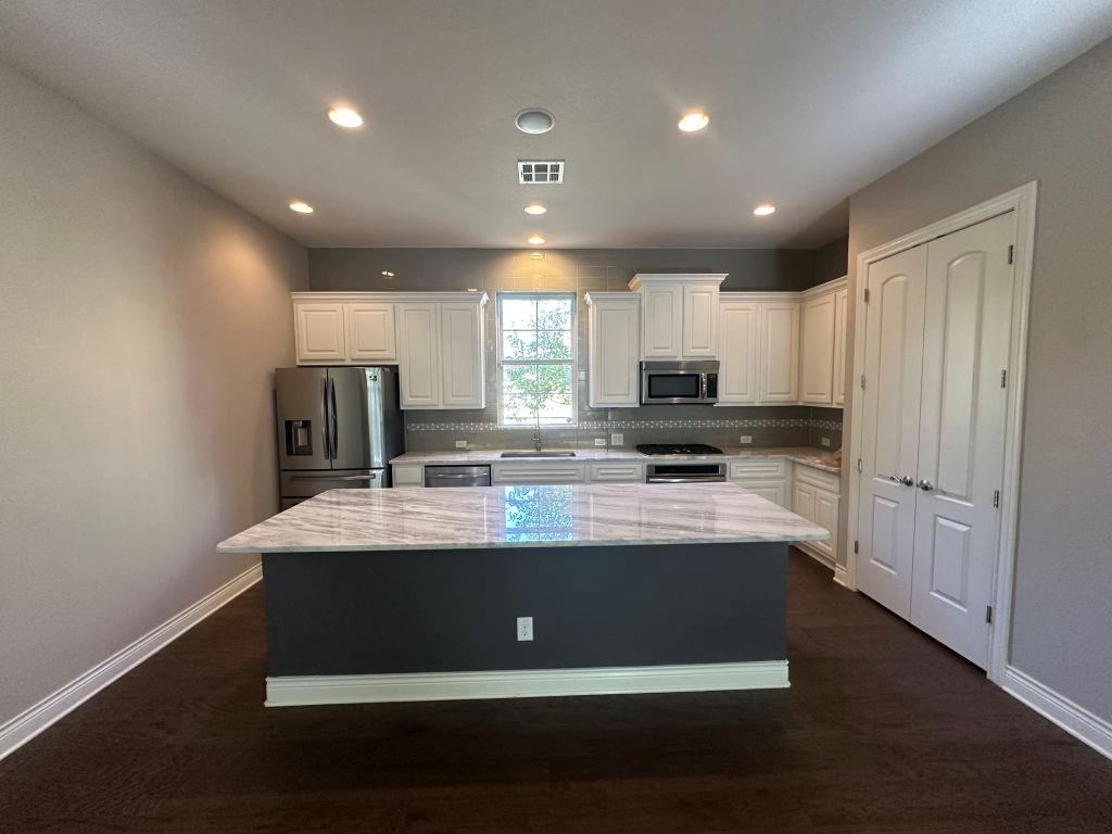 210 Versilia CIR — photo 5